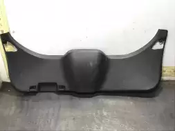 Обшивка крышки багажника