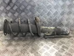 Стойка передняя правая