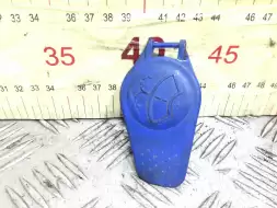 Крышка бачка омывателя