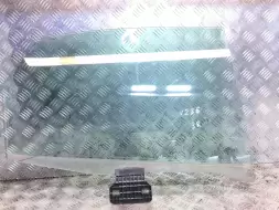 Стекло двери задней правой