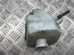 Бачок главного тормозного цилиндра