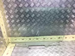 Стекло двери задней левой