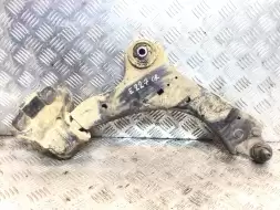 Рычаг передний правый