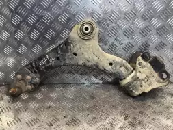 Рычаг передний левый