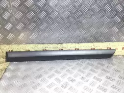 Молдинг двери задней левой