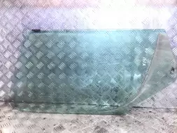 Стекло двери передней правой