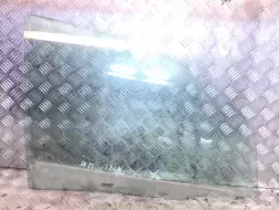 Стекло двери передней правой