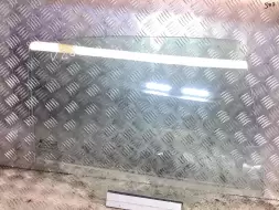 Стекло двери задней правой