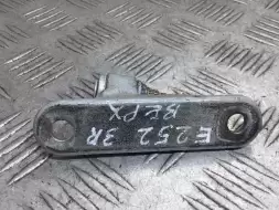 Петля двери задней правой