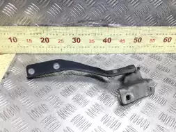 Петля капота правая