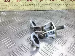 Петля крышки багажника