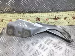 Петля капота правая